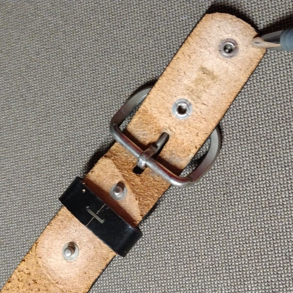 42" Leather Eagle embossed belt - Picture 6 of 8